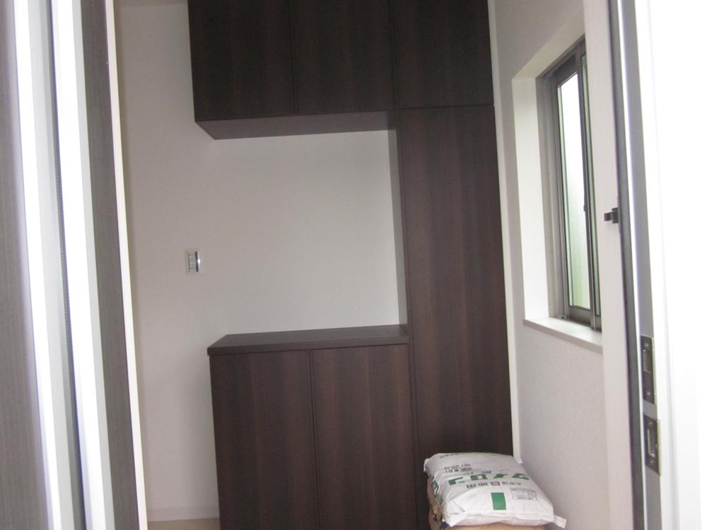 Same specifications photos (Other introspection). Same specifications