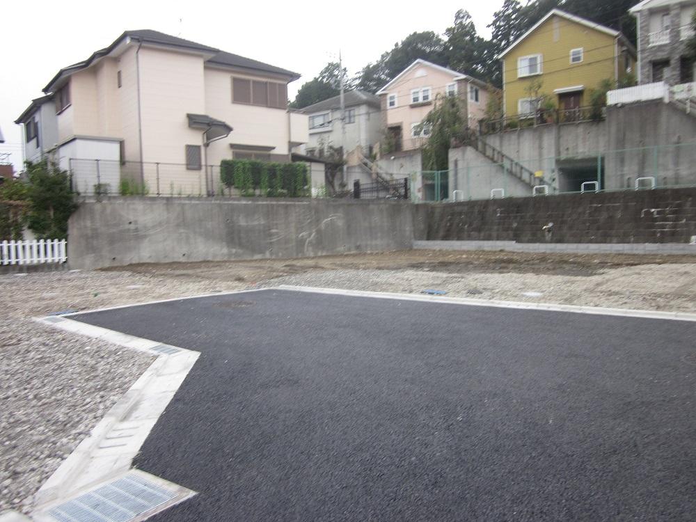 Local photos, including front road. Car space 2 units can be.  [One is a small car]