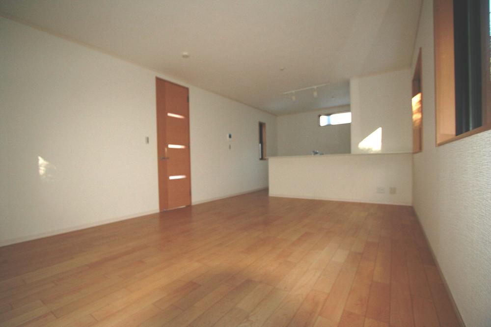 Living. Local (12 May 2013) Shooting