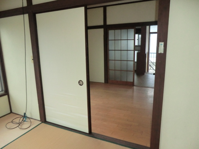 Living and room