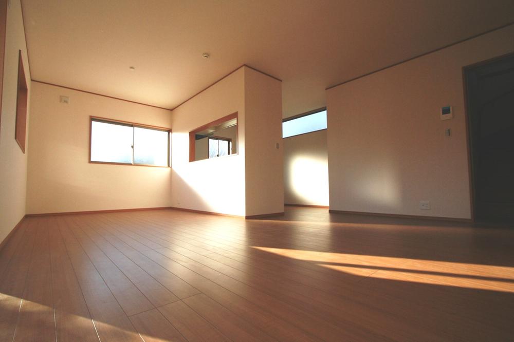 Living. Local (12 May 2013) Shooting