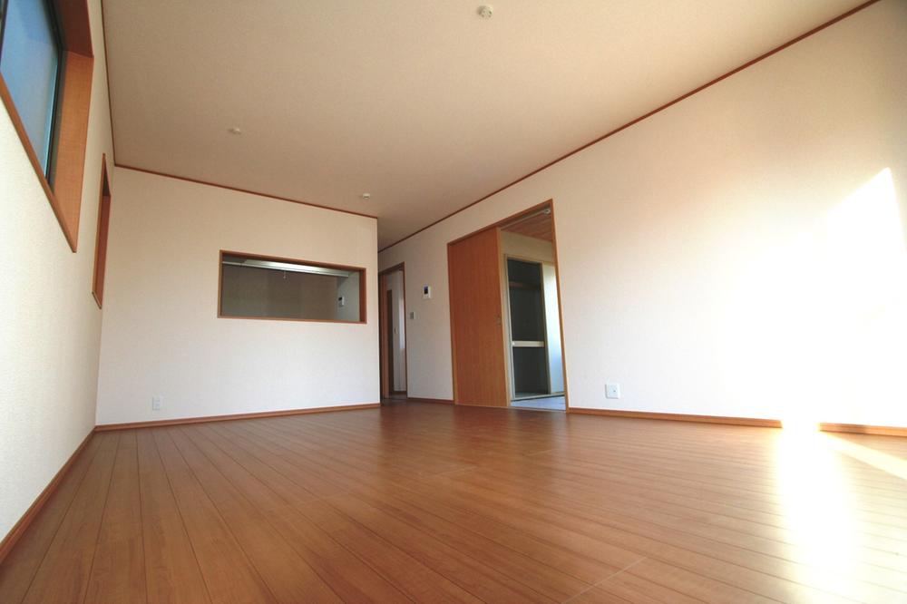 Living. Local (12 May 2013) Shooting