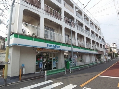 Convenience store. 130m to Family Mart (convenience store)