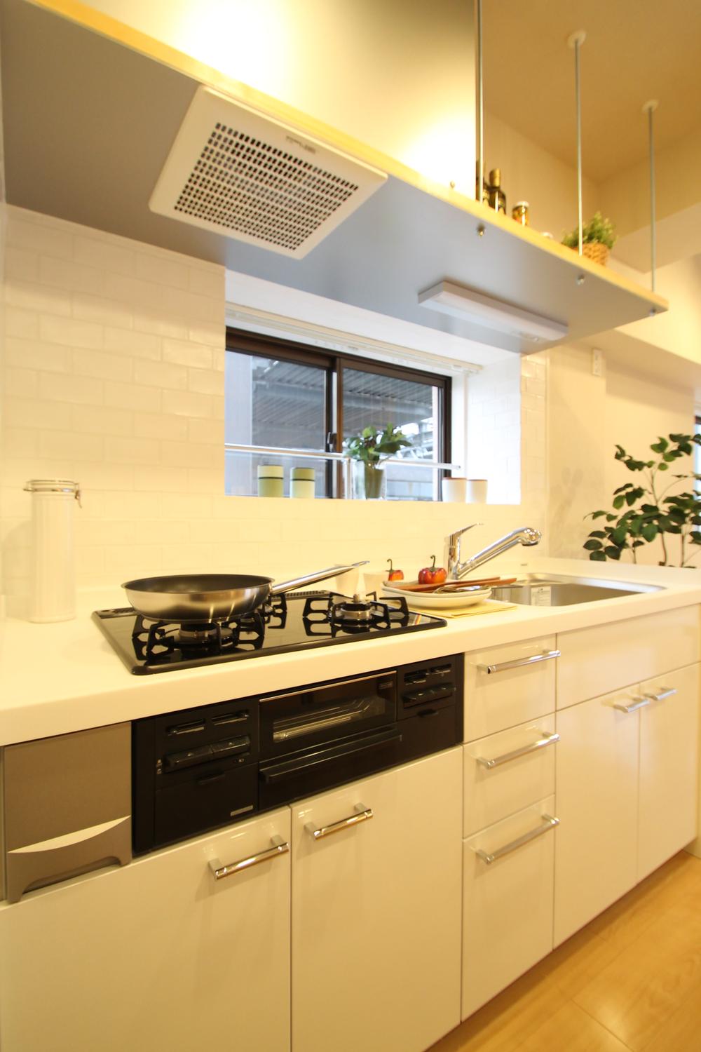 Kitchen. Bright kitchen with a window. New exchange already in the system kitchen.