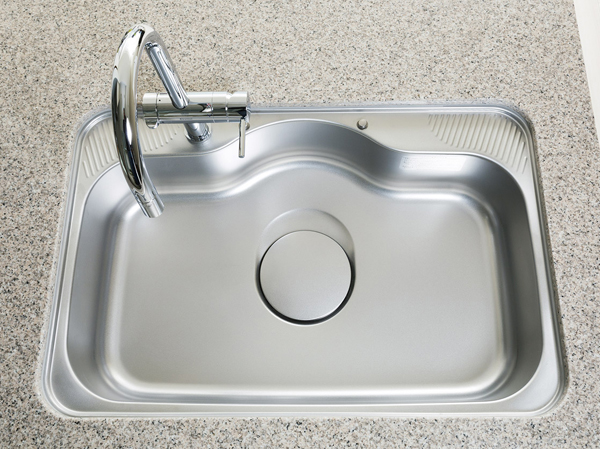 Kitchen.  [Quiet wide sink] Adopt a wide sink silent type to reduce the falling sound of it sound and tableware water. Large of tableware and cooking utensils can also be easily wash.  ※ F, H is silent sink