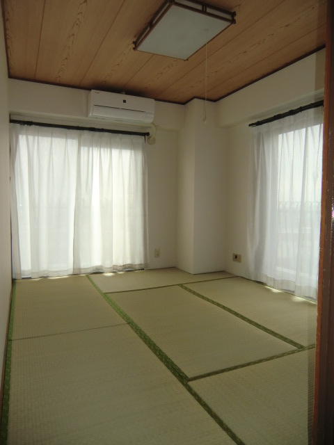 Other room space