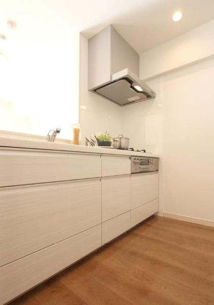 Kitchen. image