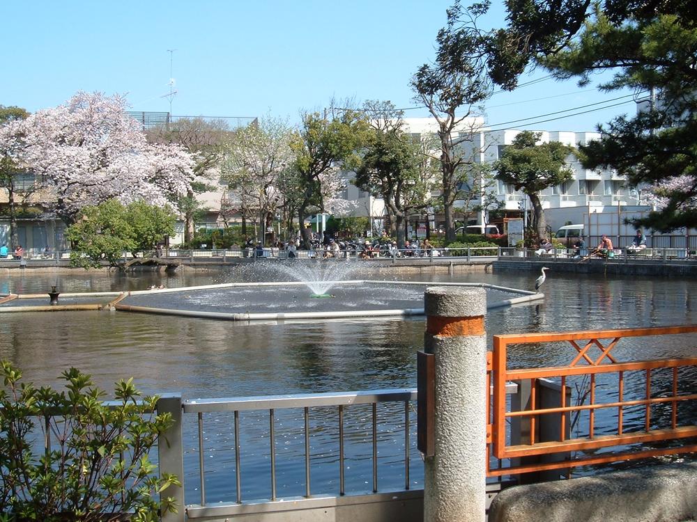 park. It is the only park that fishing can be in the 534m, Meguro-ku to Shimizu pond park.