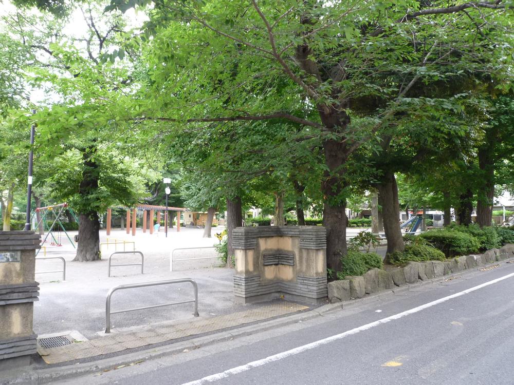 park. 100m Tamukai park to neighborhood park