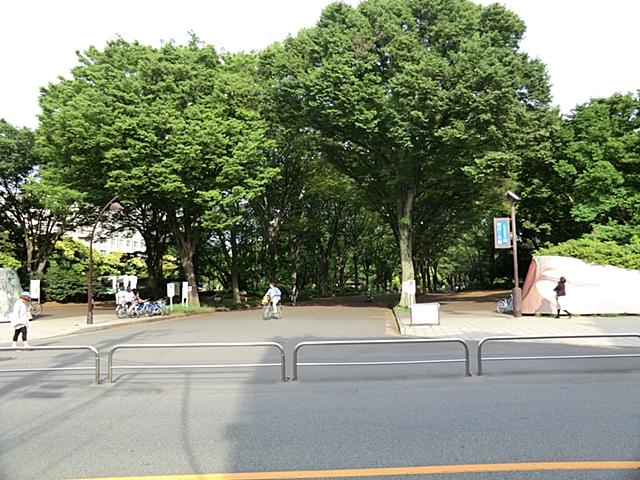 park. Komazawa is 1300m Needless to say Tokyo's leading park to Olympic Park. 