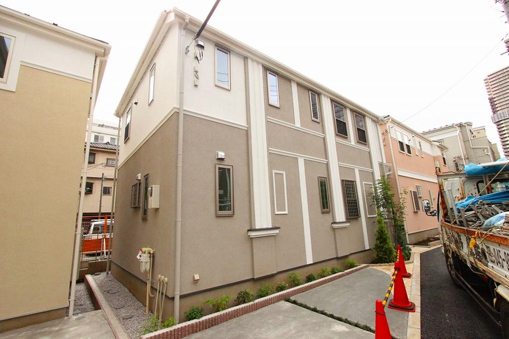 Local appearance photo. Local (10 May 2013) shooting A building No. 84,500,000 yen It is made of wide span.