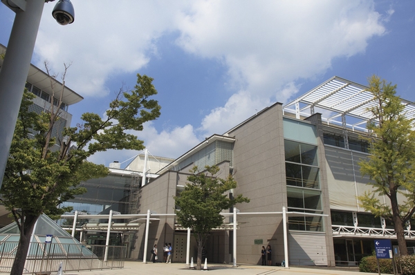 Yakumo Central Library (a 9-minute walk / About 700m)