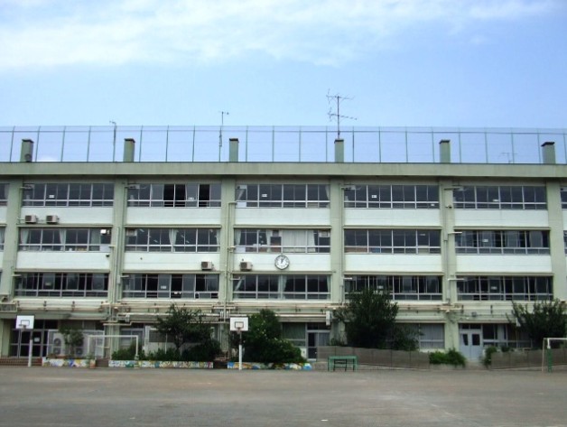 Primary school. 198m to immobility elementary school (elementary school)