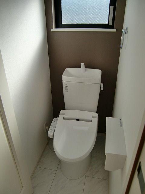 Toilet. Example of construction