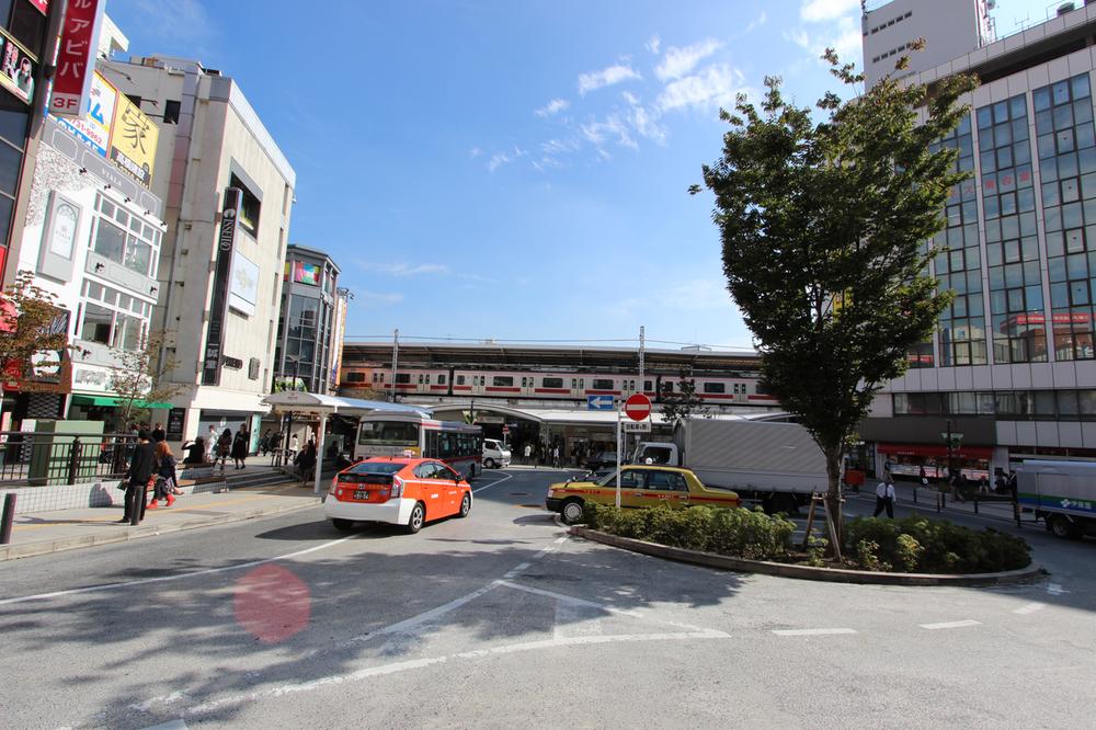 station. "Jiyugaoka" station. Tokyu Toyoko Line and is a terminal station of Oimachi Line Tokyu. 