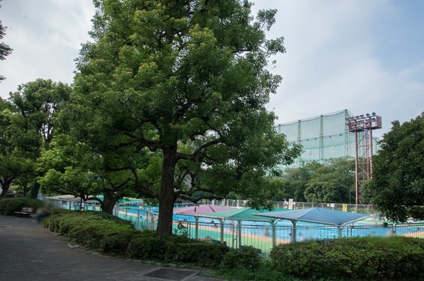 Other. Feel free to enjoy the sport, "Meguro Kumin Center Park" (about 430m / 6-minute walk)