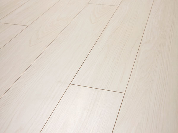 Other.  [Hard film paste flooring] Beautifully As it uses compared to the company's conventional product, durability ・ Adopting the excellent hard film paste of flooring to scratch resistance.