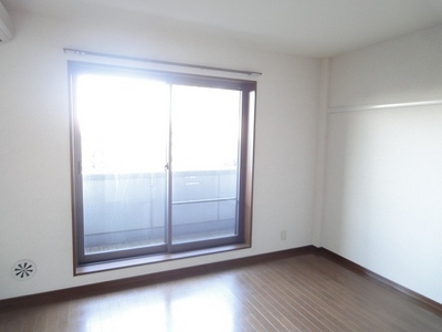 Living and room. A bright room
