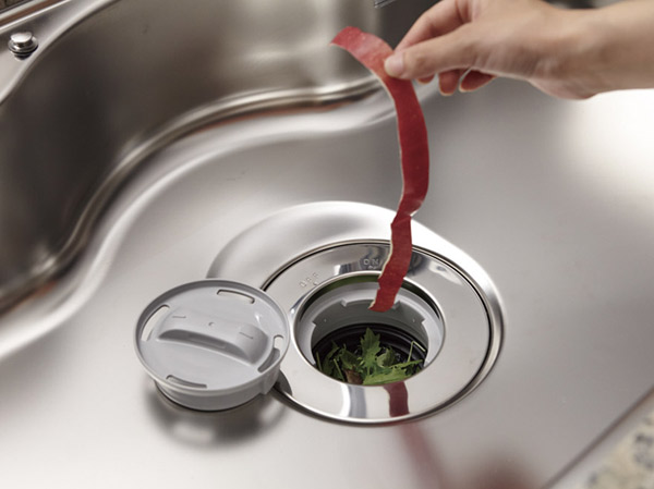 Kitchen.  [disposer] Crushing the garbage, Automatically decomposition ・ processing. Also it saves time and effort of the unpleasant smell and garbage disposal, Also keep cleanliness.