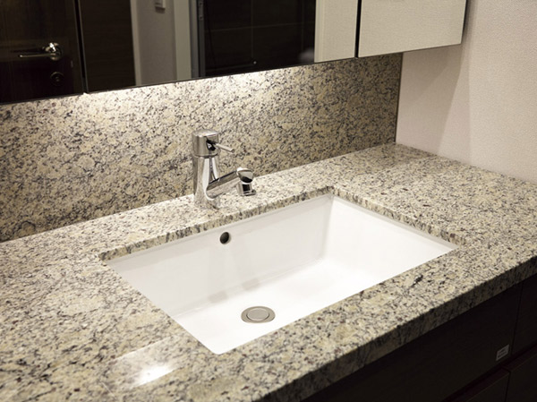 Bathing-wash room.  [Natural granite counter] Countertops drifts beautiful gloss and texture, Granite. Luxury choreographed moments in the wash room.