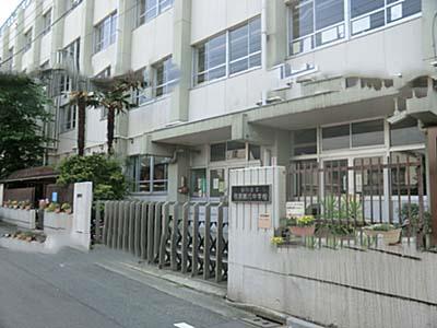 Junior high school. 390m to Ebara sixth junior high school (junior high school)