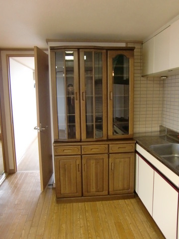 Kitchen. Kitchen (with cupboard)