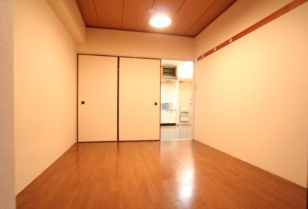 Other room space. Western-style 6 tatami flooring