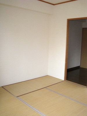 Other room space. Japanese-style room 6 quires