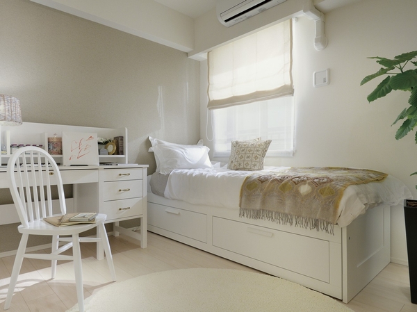 About 5.7 tatami of Western-style rooms have been proposed as a children's room (2)