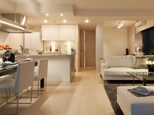 Living.  [LIVING DINING]  ※ Indoor posted below ・ All amenities are model room SE type (including the portion paid option (application deadline have))