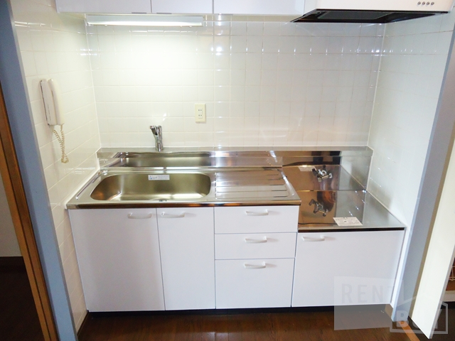 Kitchen. Two-burner gas stove installation Allowed