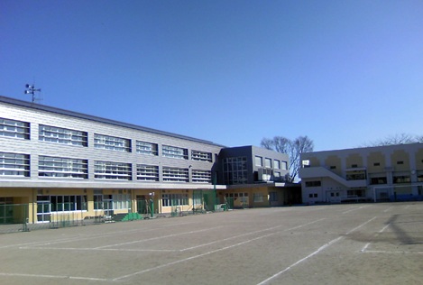Junior high school. 181m to Meguro central junior high school (junior high school)