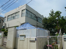 kindergarten ・ Nursery. Kamimeguro nursery school (kindergarten ・ 417m to the nursery)