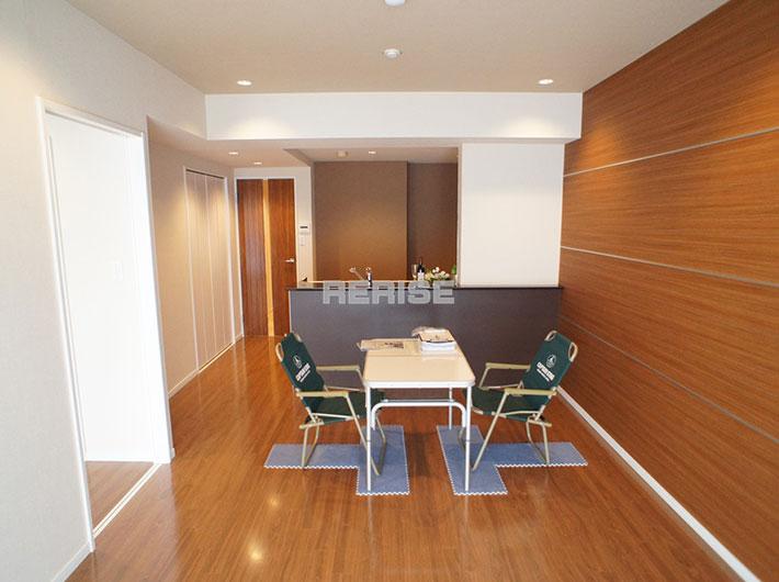Living. Administrative expenses: 14100 yen / Month repair reserve: 18,760 yen / Month