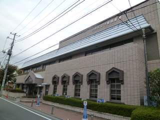 library. Moriya 220m until the library (library)