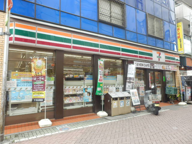 Convenience store. Eleven Meguro Yutenji Station store up (convenience store) 277m
