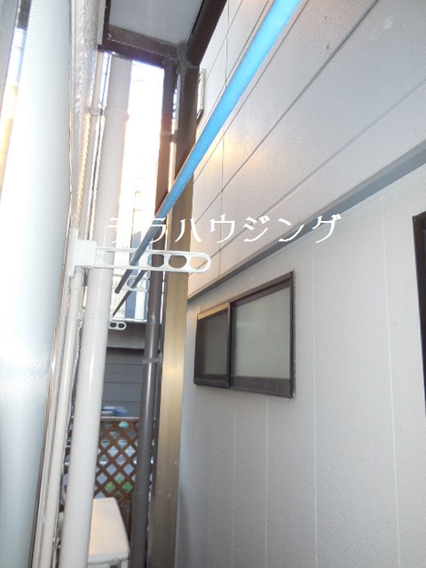 Other Equipment. Washing clothes is here ☆ It is a first floor corner room.