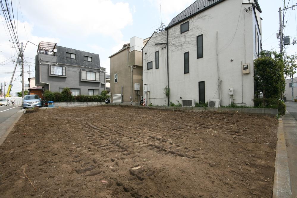 Local land photo. Current state does not have the building conditions that we become a vacant lot site (April 2013) Shooting