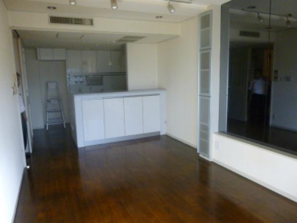 Living. Living with a 12 pledge is good per yang.