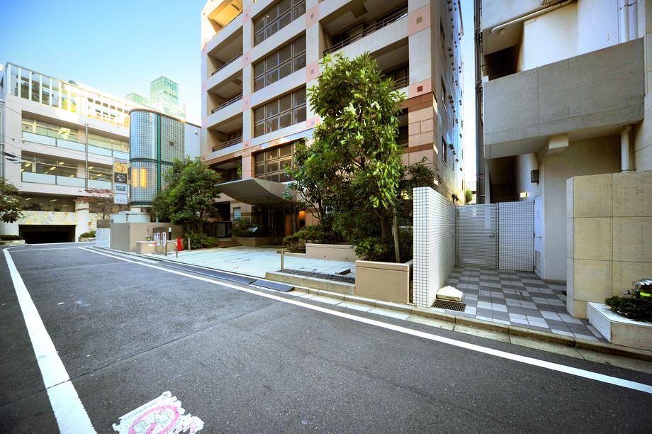 Local appearance photo