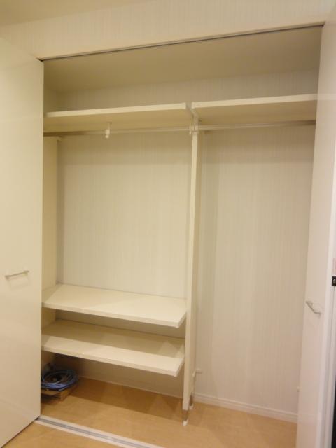 Receipt. Local (11 May 2013) Shooting