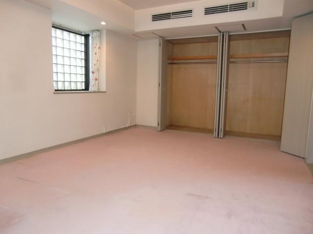 Non-living room. Indoor (July 2013) Shooting