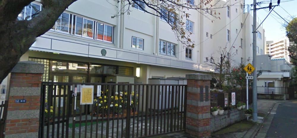 Primary school. Minato-ku, Tatsugami 応小 to school 181m