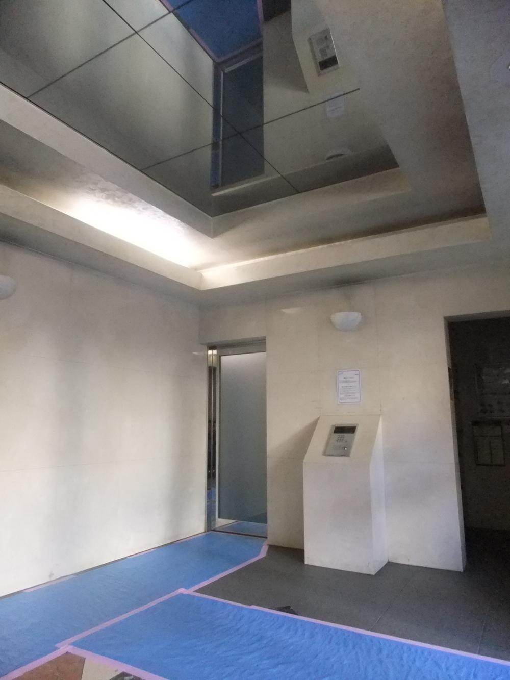 lobby. The first floor entrance hall