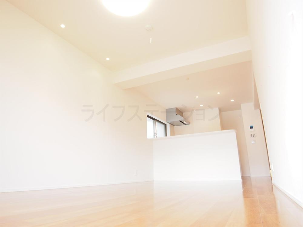 Living. Indoor (12 May 2013) Shooting