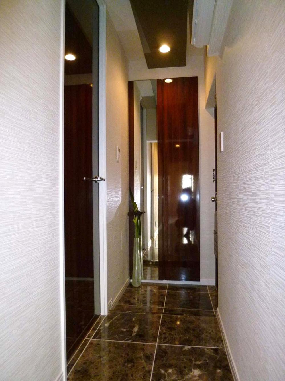 Entrance. That is reflected in the front is a footwear input.