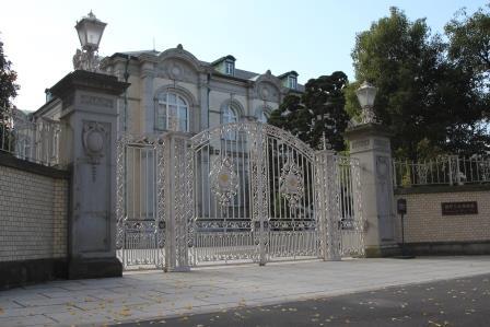 Other. The arrangement of the rope-cho Mitsui club there from Listing to a 1-minute walk (about 80m), It is a typical building of the peripheral (2013 November shooting)