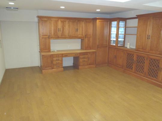 Non-living room. Beds are Room. Joinery also there is a profound feeling.