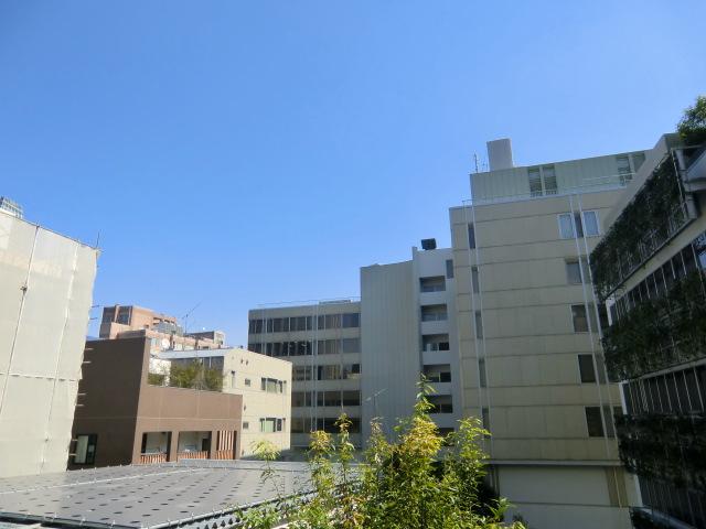 View photos from the dwelling unit. View from the site (October 2013) Shooting