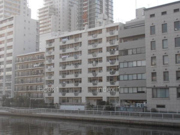 Local appearance photo. Condominium along the canal
